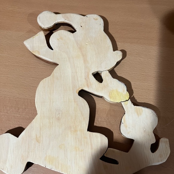 Mickey Mouse made out of wood skiing - Picture 5 of 8